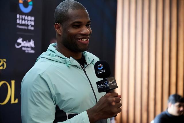 熊猫体育APP-坏消息！张志磊对决杜布瓦恐要泡汤，杜布瓦还想挑战世界拳王宝座|丹尼尔·杜布瓦|法比奥·沃德利|拳迷|弗兰克·沃伦|法比奥_新浪体育_新浪新闻