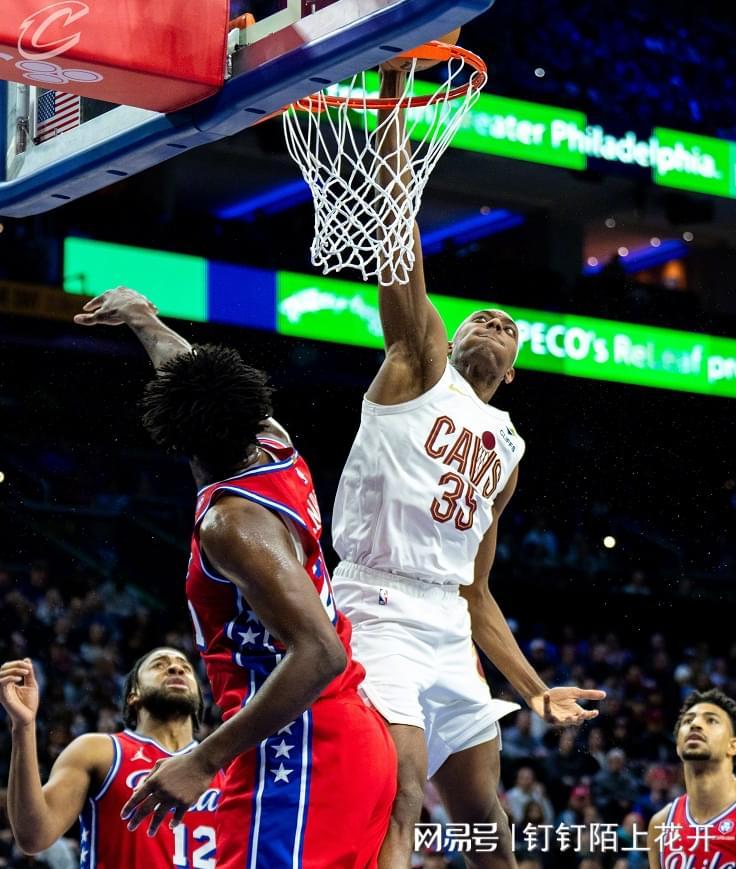 熊猫体育-恩比德空砍33分米切尔13+9+12，奇兵暴走探花绝杀，骑士逆转76人