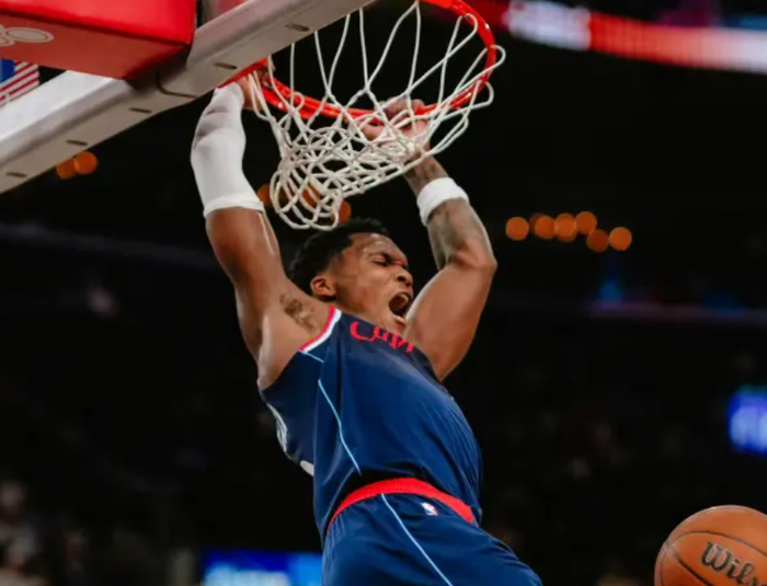 熊猫体育-快船组建完毕！伦纳德稳得分，加兰双能卫，替补挖双核，攻守兼备|明尼苏达森林狼队|洛杉矶快船队|NBA常规赛|nba|比赛_新浪体育_新浪新闻